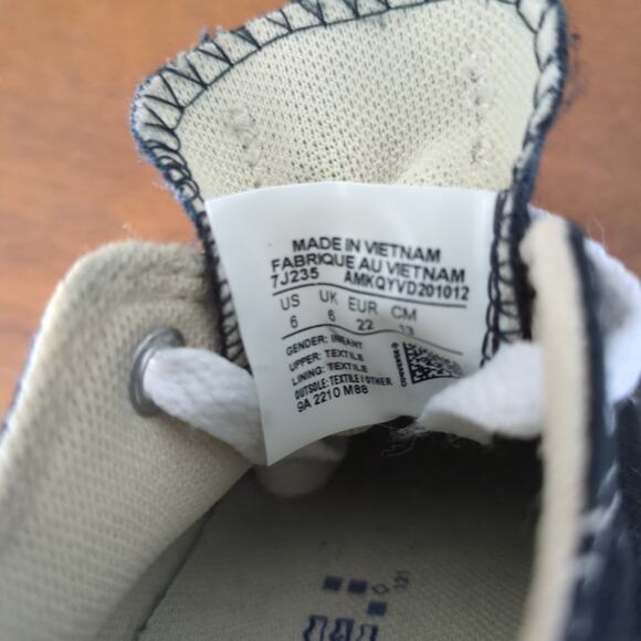 Converse Chuck Taylor All Star low tops black toddler little kids size 6 - Picture 4 of 9